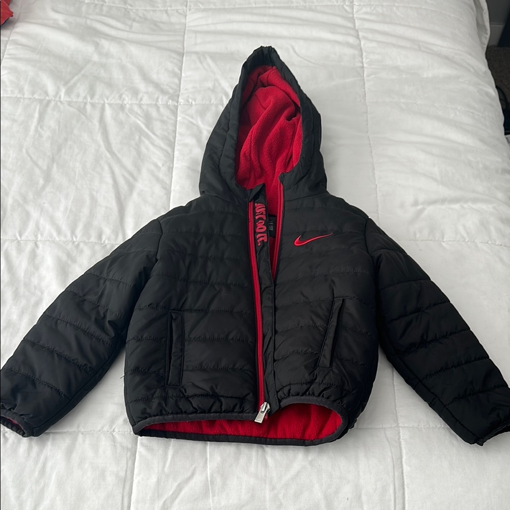 Nike Black and Red Puffer Jacket with Hood